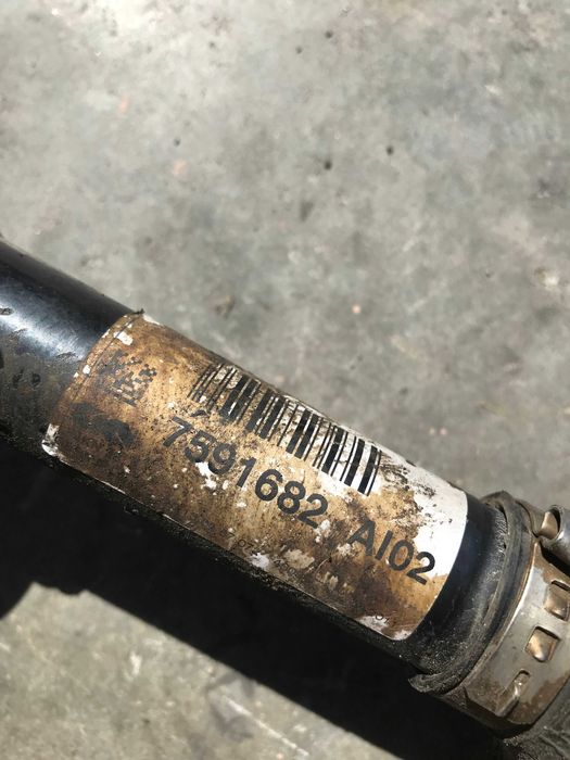 Полуось привод шрус піввісь BMW X1 E84 2.0 DIESEL ПЕРЕДНЯ ПРАВА.