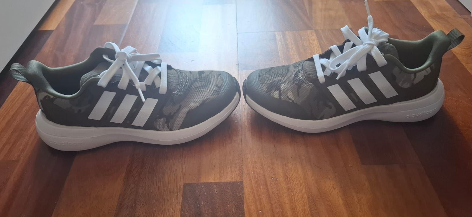 Adidas, sneakersy, chlopięce,zielony