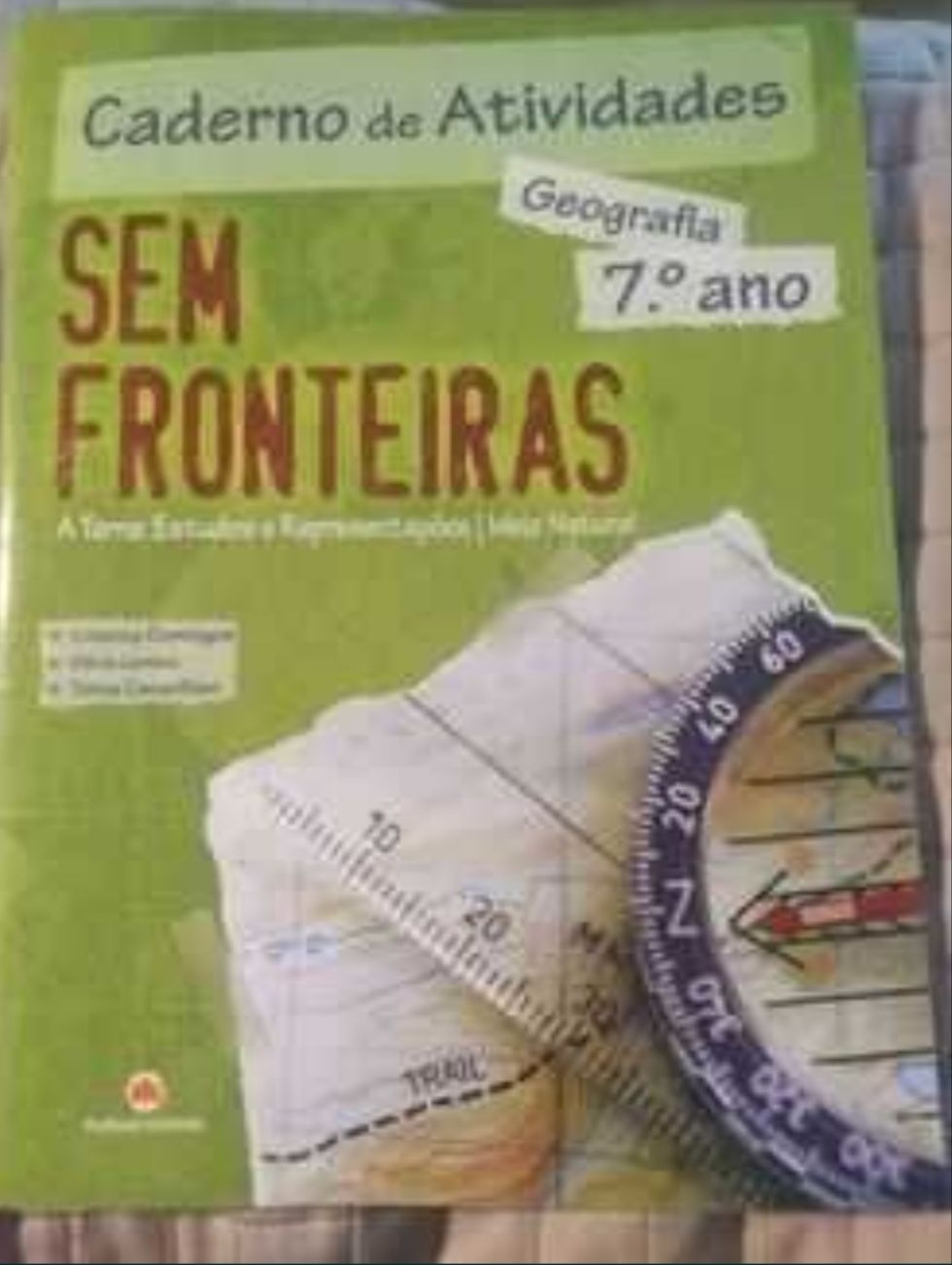 Livro7°ANO-  sem fronteiras - Geografia (Caderno atividades)/ Mapa-mun