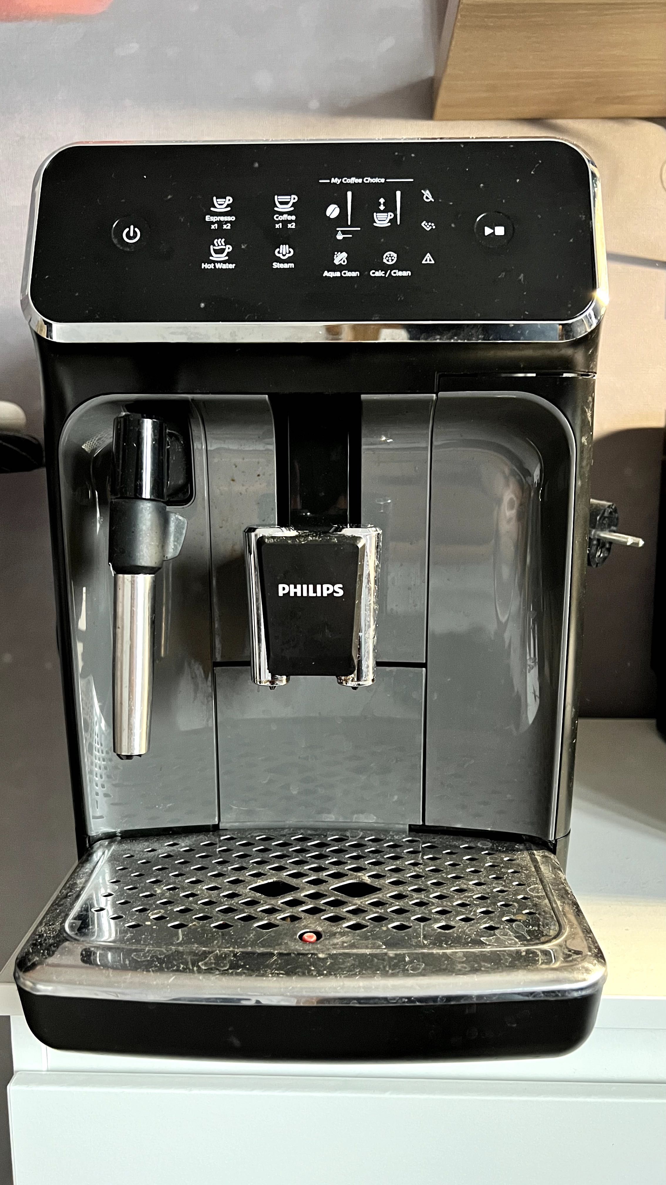 Продаю автоматичну кавомашину Philips EP2224/40 (без пакування)