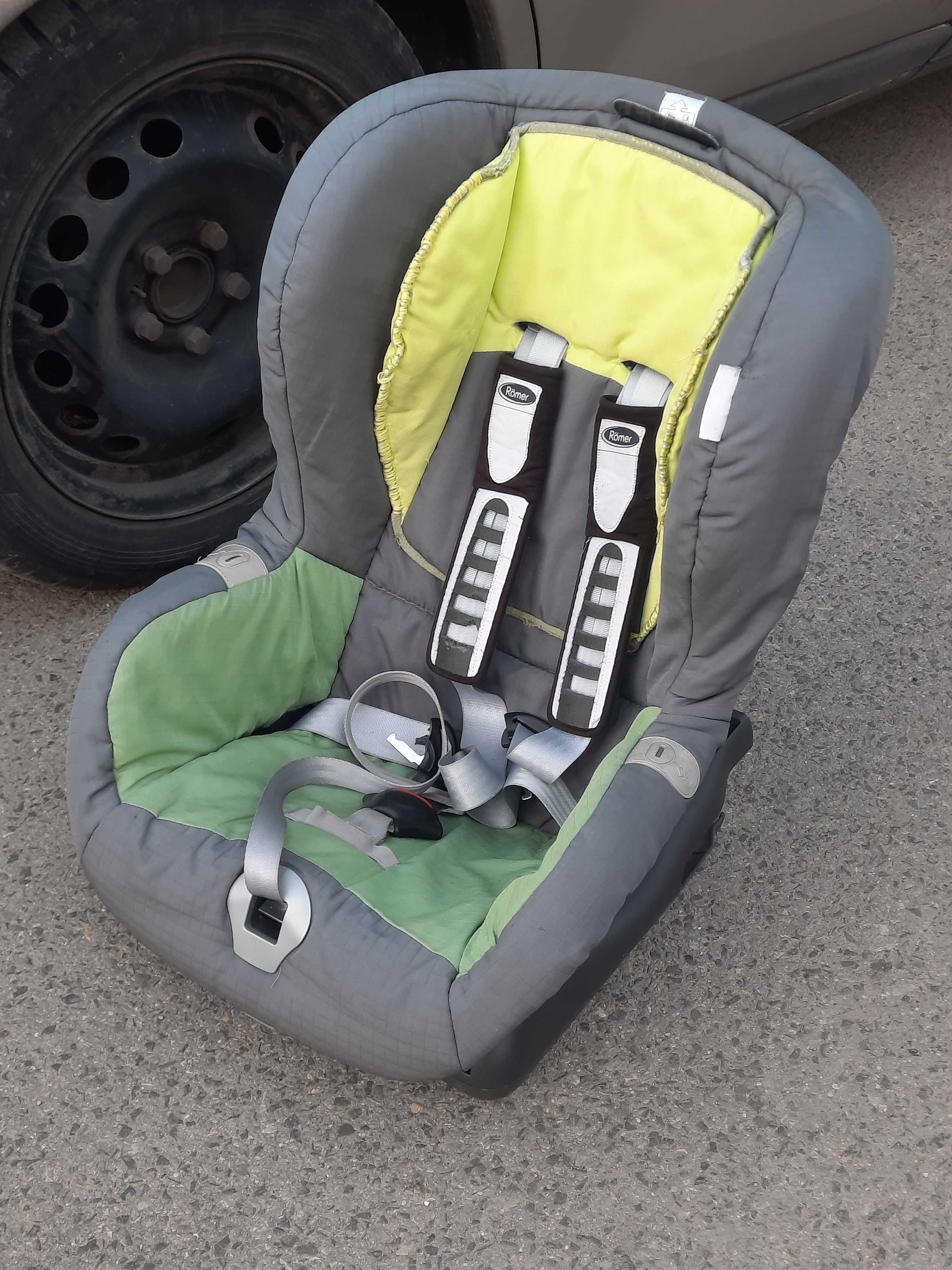 Bezpieczny ISOFIX fotelik Römer 9-18kg Britax Romer funkcja spania