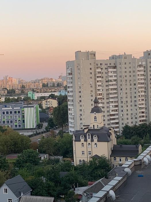 Продам 2-х комнатную квартиру  бульвар  Ярослава Гашека 22,