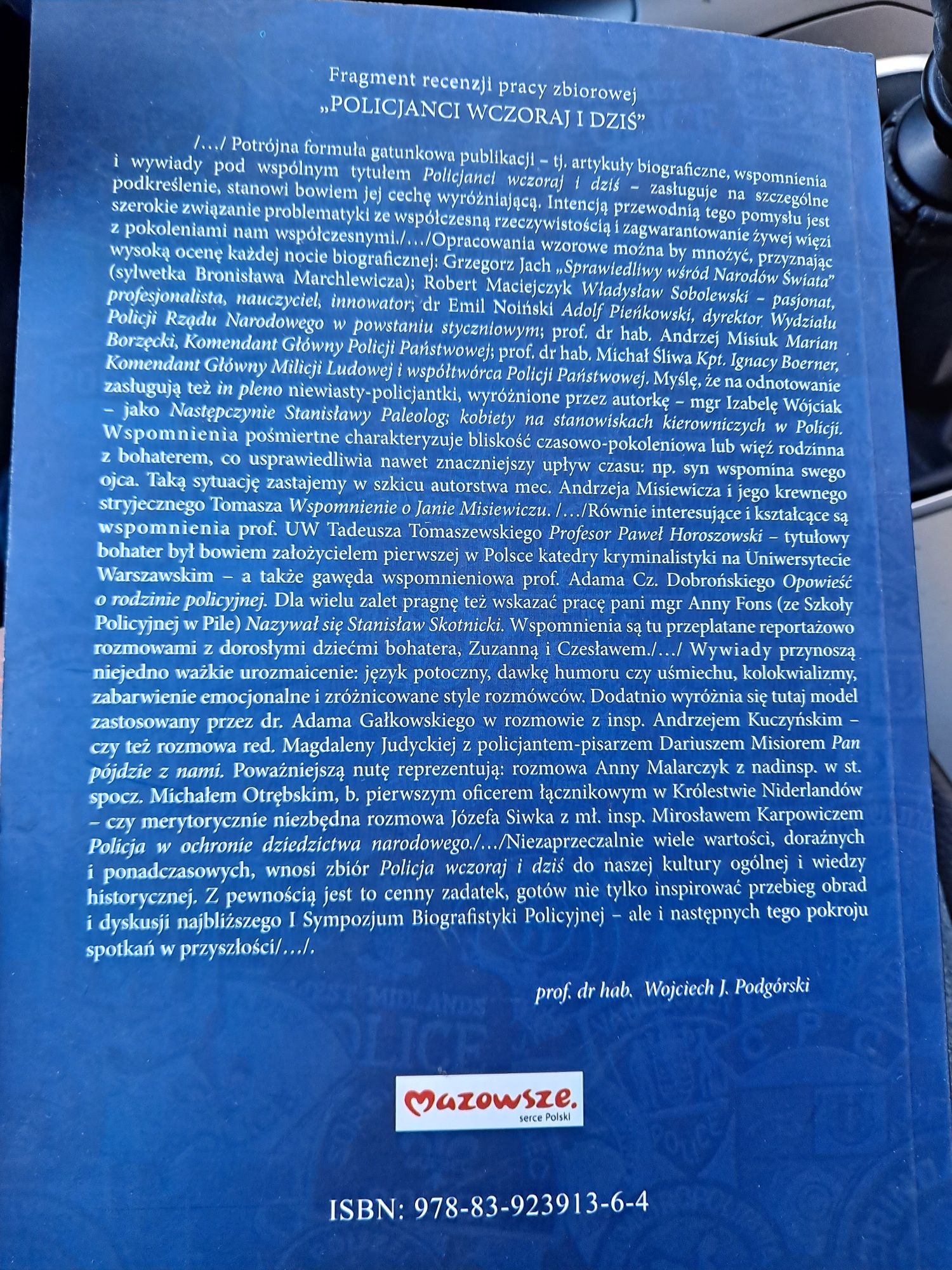 Policjanci sympozjum biografistyki.Pro Memoria