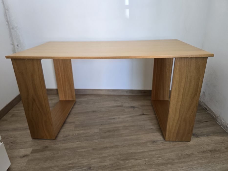 Secretaria em carvalho