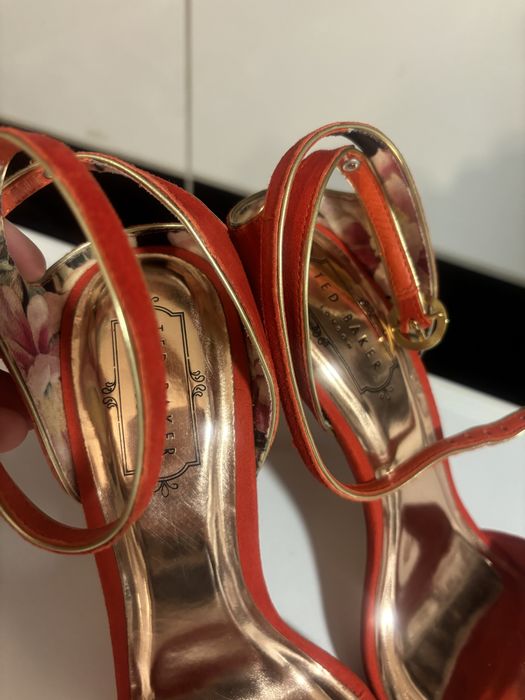 Szpilki Ted Baker
