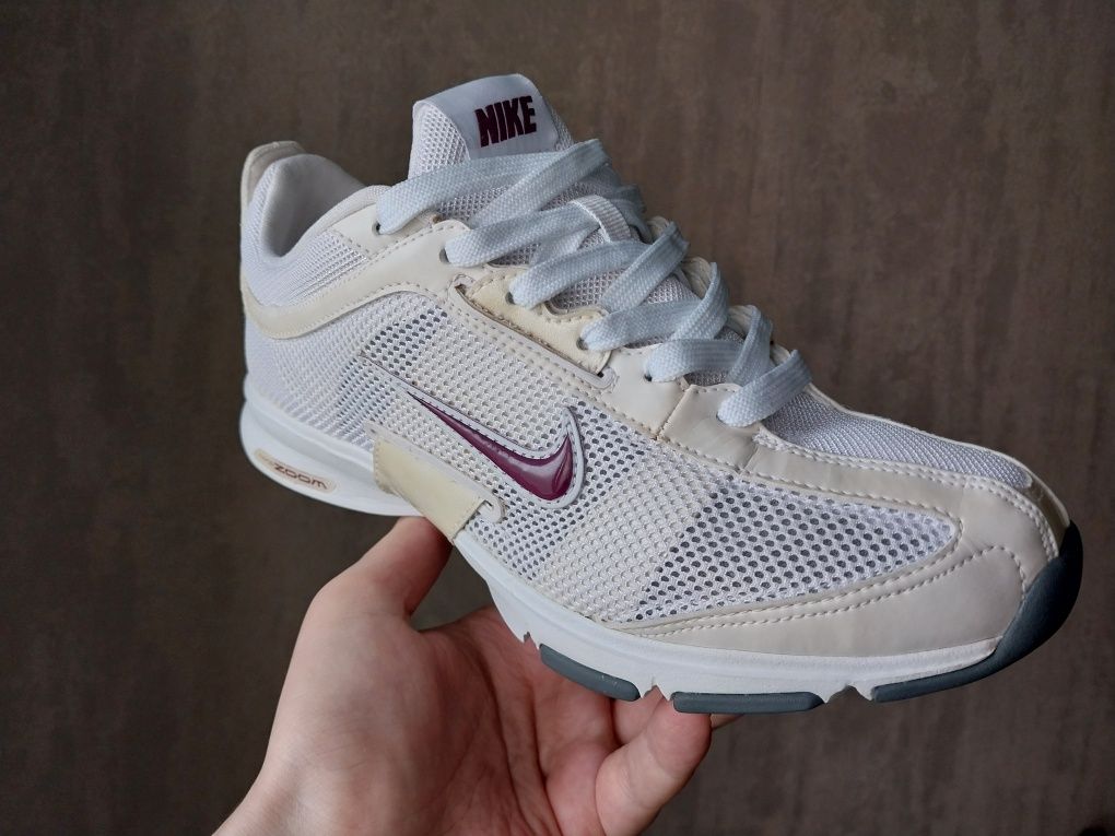 Кросівки оригинальні Nike Zoom p 40