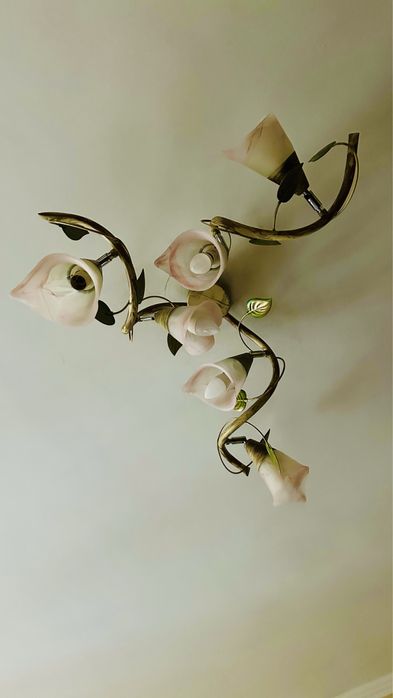 Люстра на 6 світильників