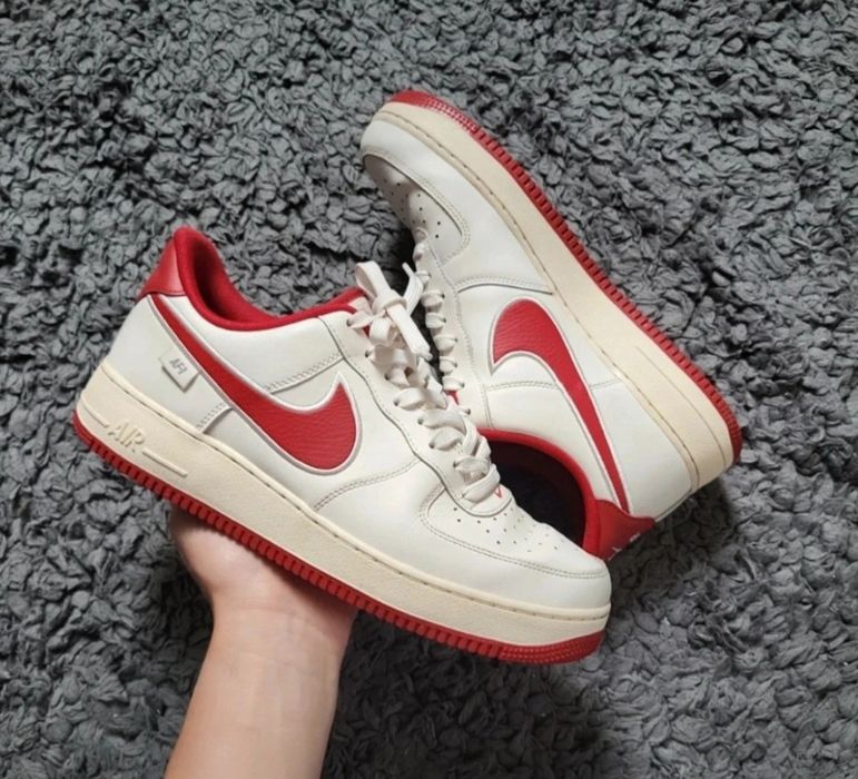 Buty Nike Air Force 1 rozmiar 44 biało-czerwone
