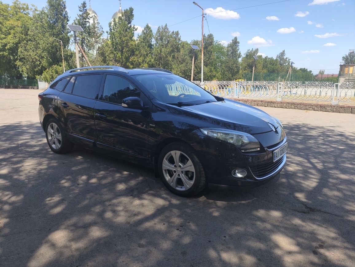 Рено  меган 3 Bose