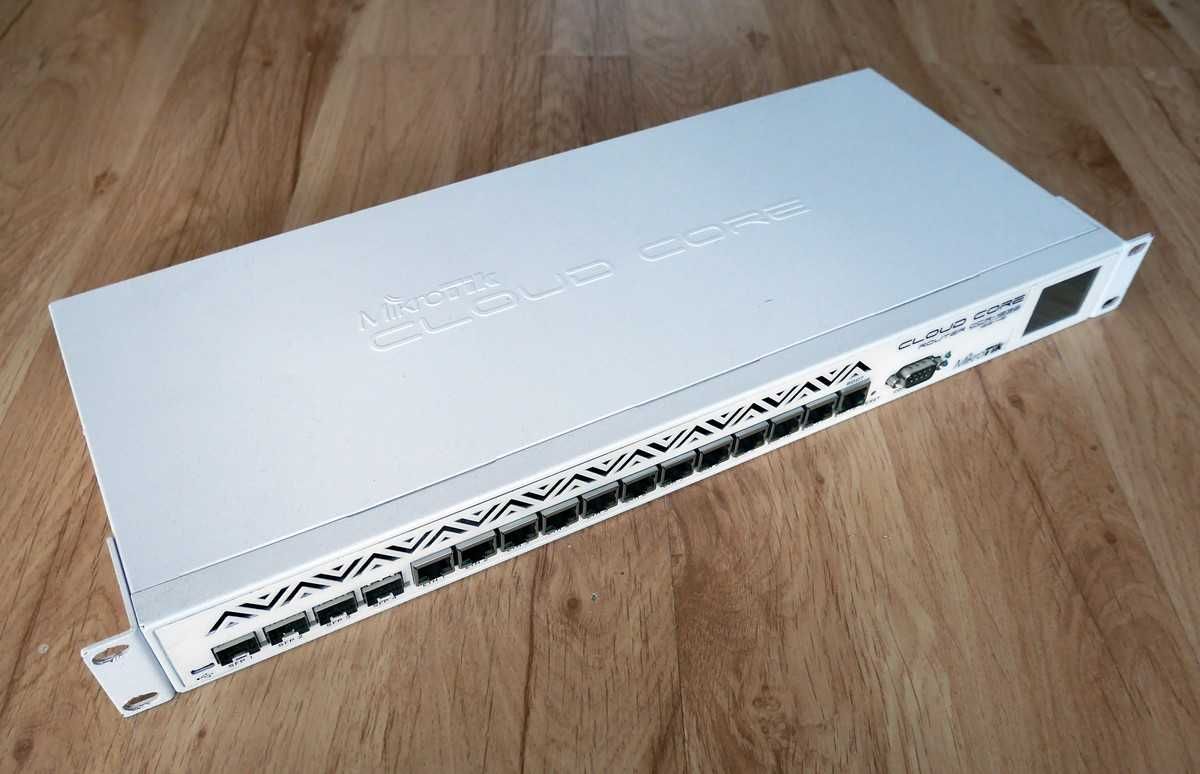 Router MikroTik CCR1036-12G-4S