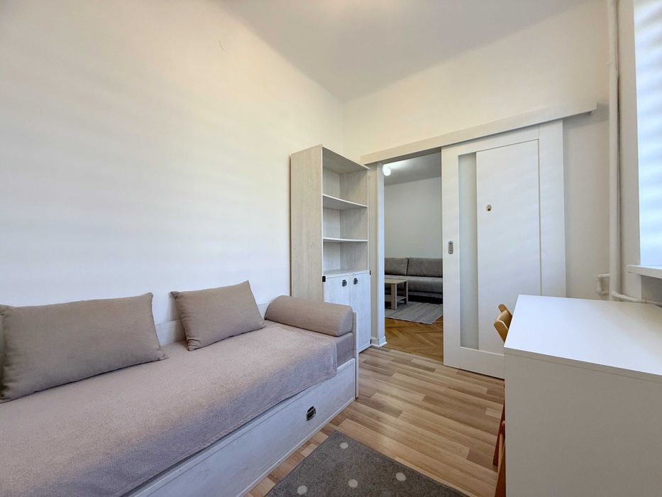 Kompaktowe mieszkanie po remoncie przy Metrze.