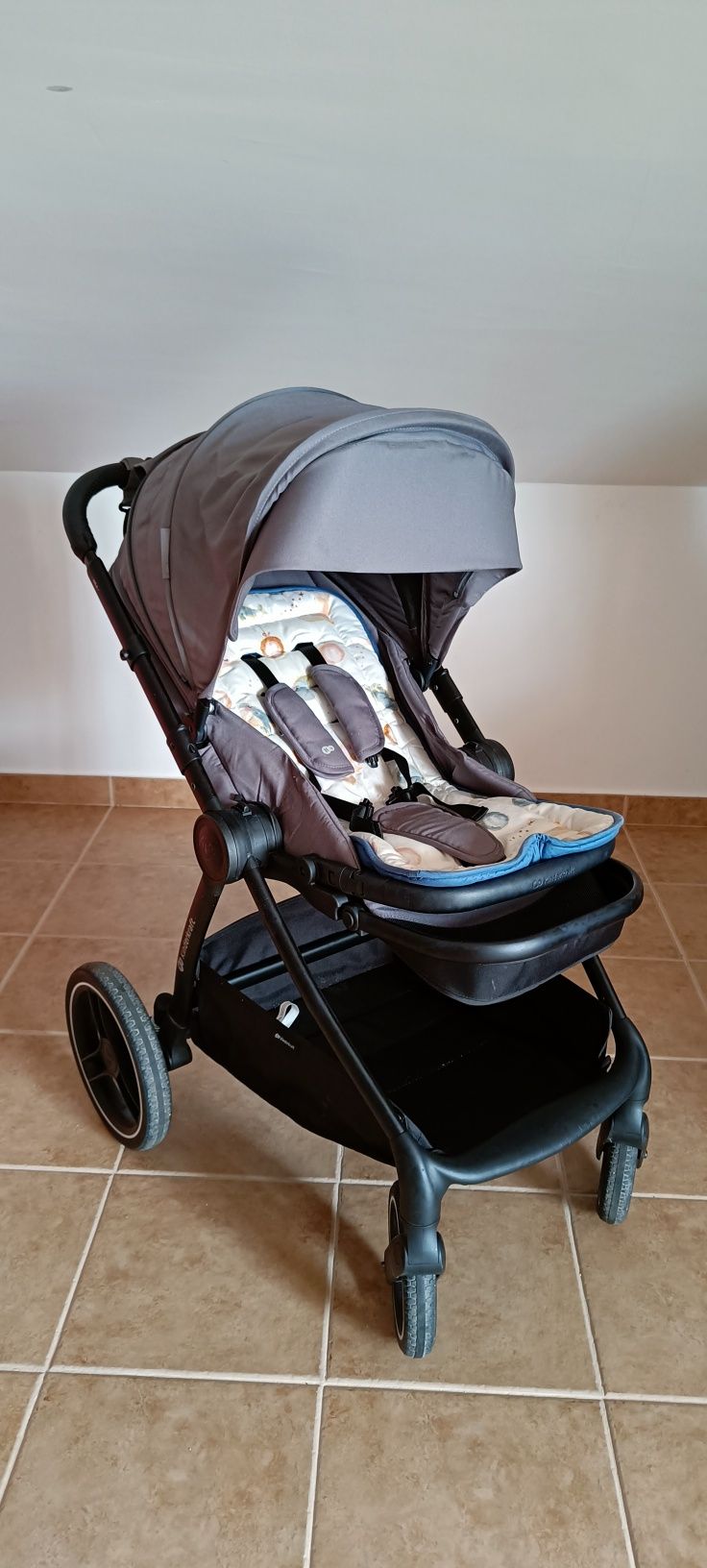 Carrinho KINDERKRAFT NEA 2 em 1

Carrinho de bebé desd
