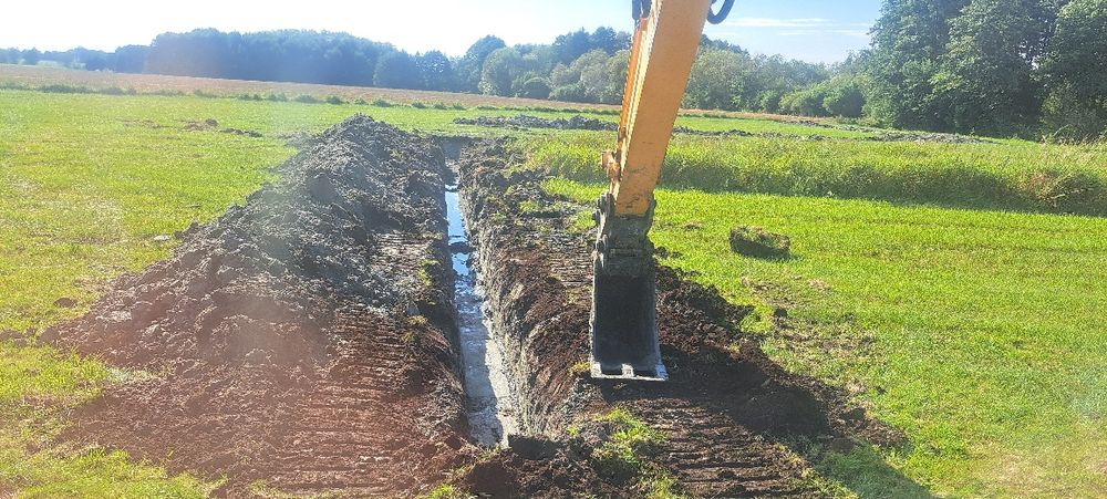 Usługi koparką gąsienicową Kopanie stawów Wykopy Melioracje