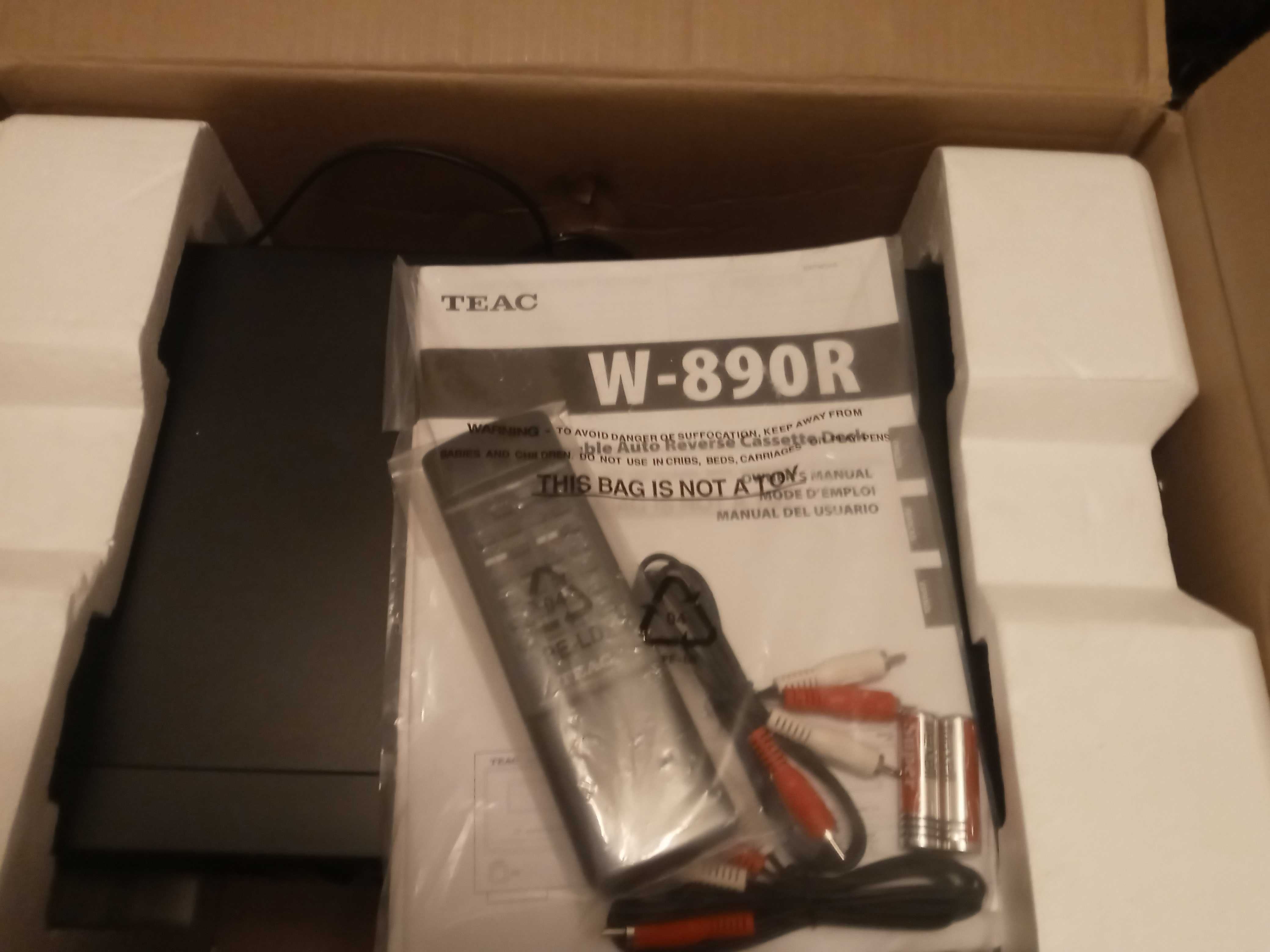 Magnetofon teac W-890R