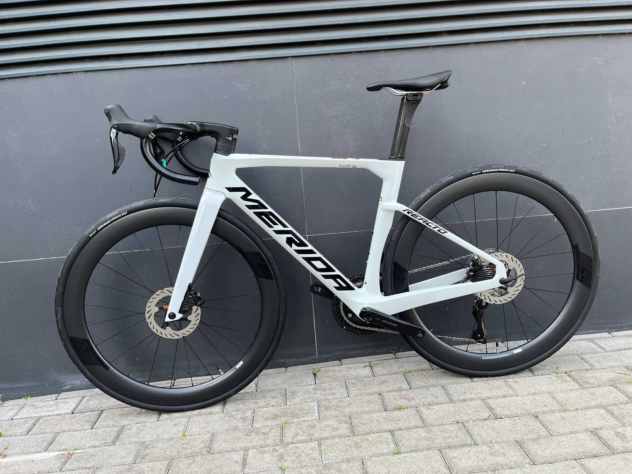 Bicicleta  Merida Reacto 105 Di2 2026