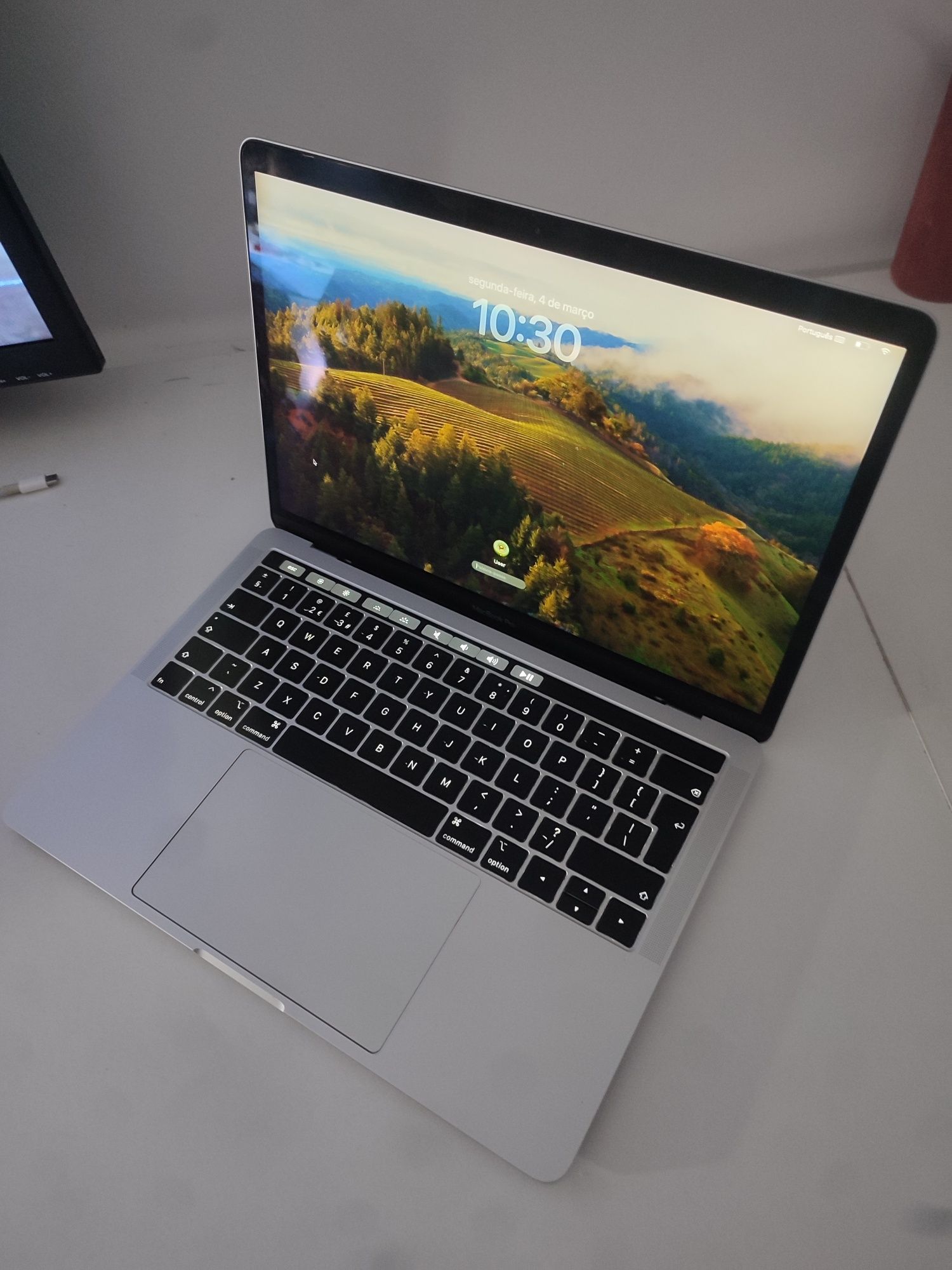 MacBook Pro 13 / 2019