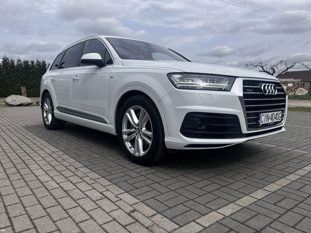 Audi Q7 3.0TDI webasto virtual 7 miejsc hak s-line