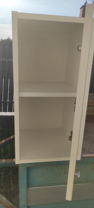 Szafka wisząca łazienkowa biala