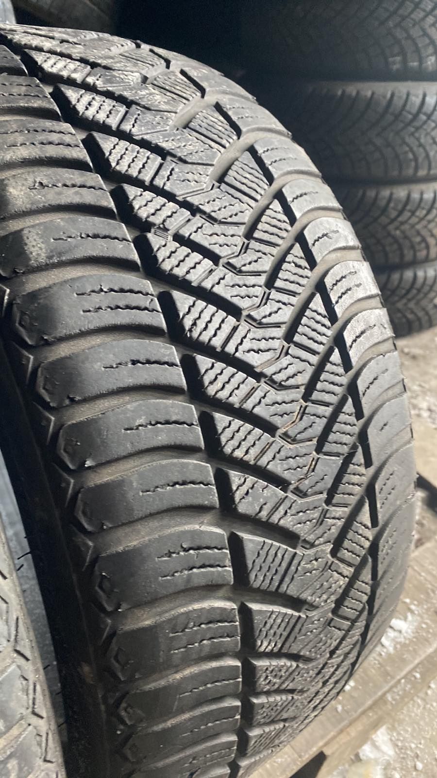 215.40.17 Maxxis 2шт БУ шини резина з Европи БВ склад Харків Шиномонта