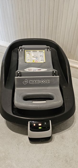 Fotelik Maxi-Cosi CabrioFix z bazą