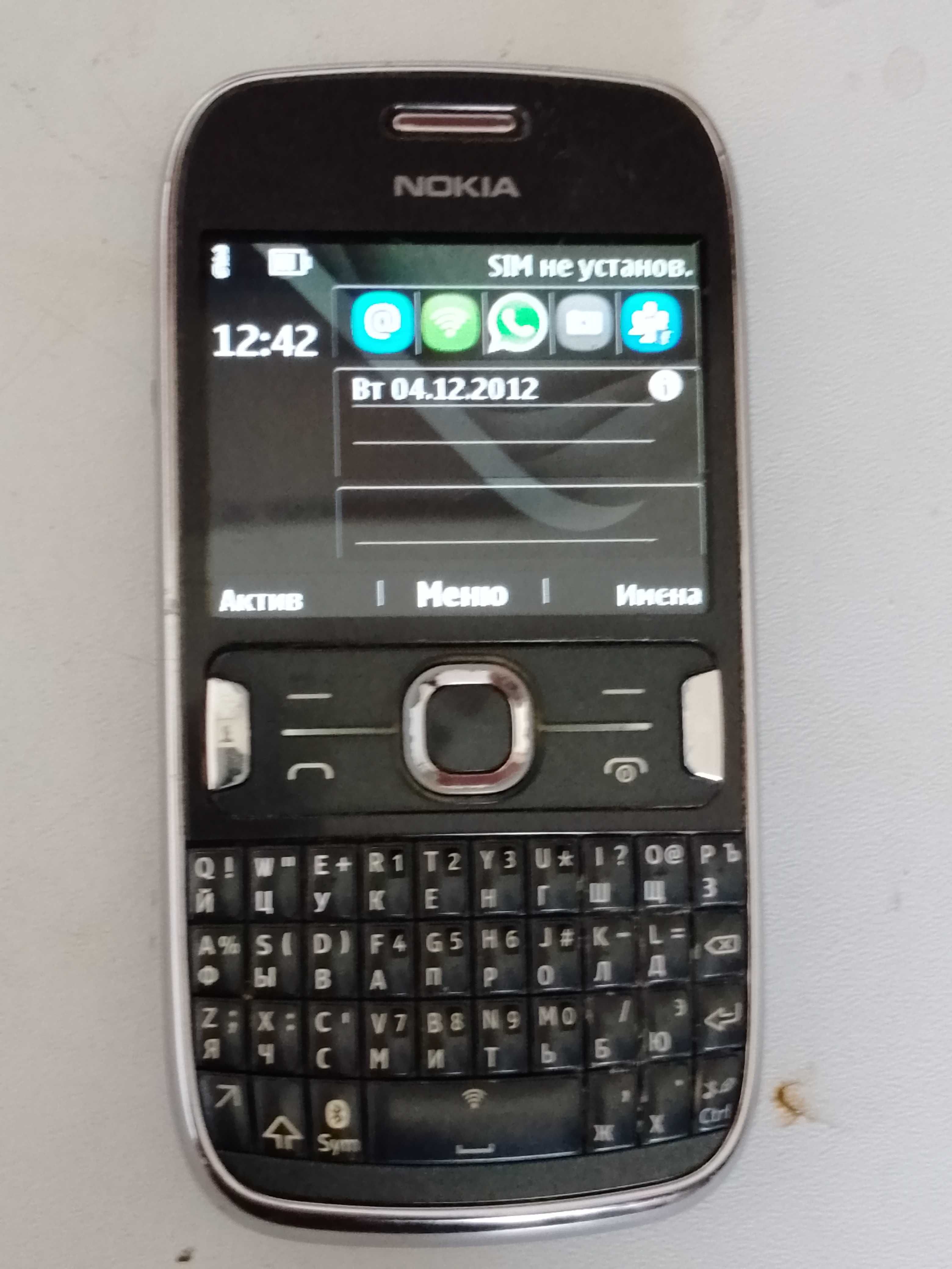 Nokia 302 в хорошем состоянии
