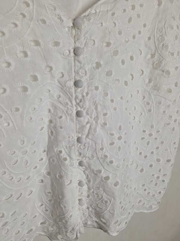 Biała bawełniana bluzka na ramiaczkach na guziki haft crop top 44 XXL