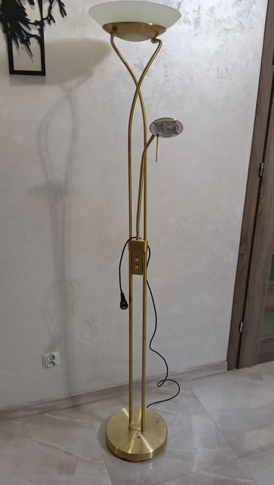 Lampa stojąca złota z regulacją światła
