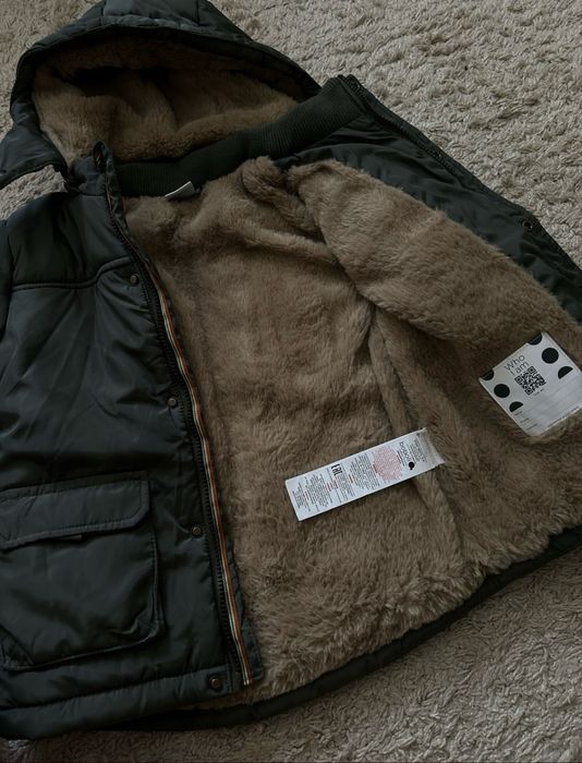 Куртка зимова кольору хакі