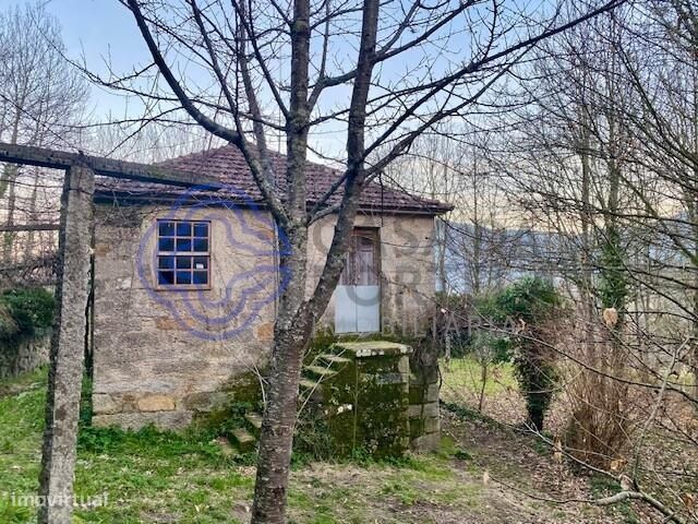 Quinta com Palheiro todo em pedra para restauro