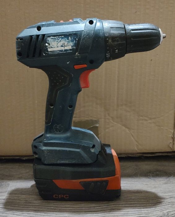 Adapter Bosch Pro GBA, GSR na baterie Hilti B22