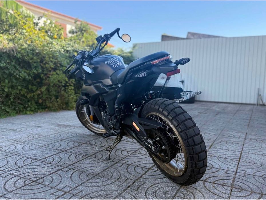 Zontes 125 lcd  2024