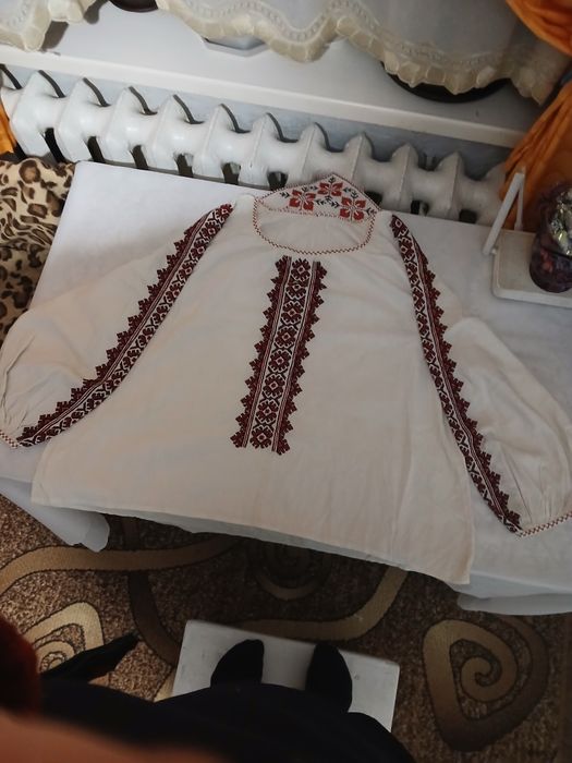 Старовинна вишита сорочка з СССР
