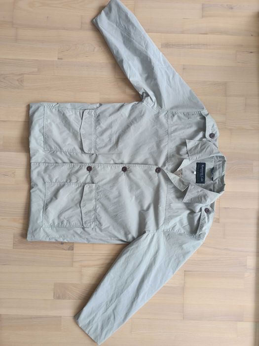 Лёгкая куртка ветровка