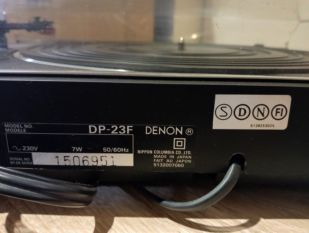 Gramofon Denon DP-23 F