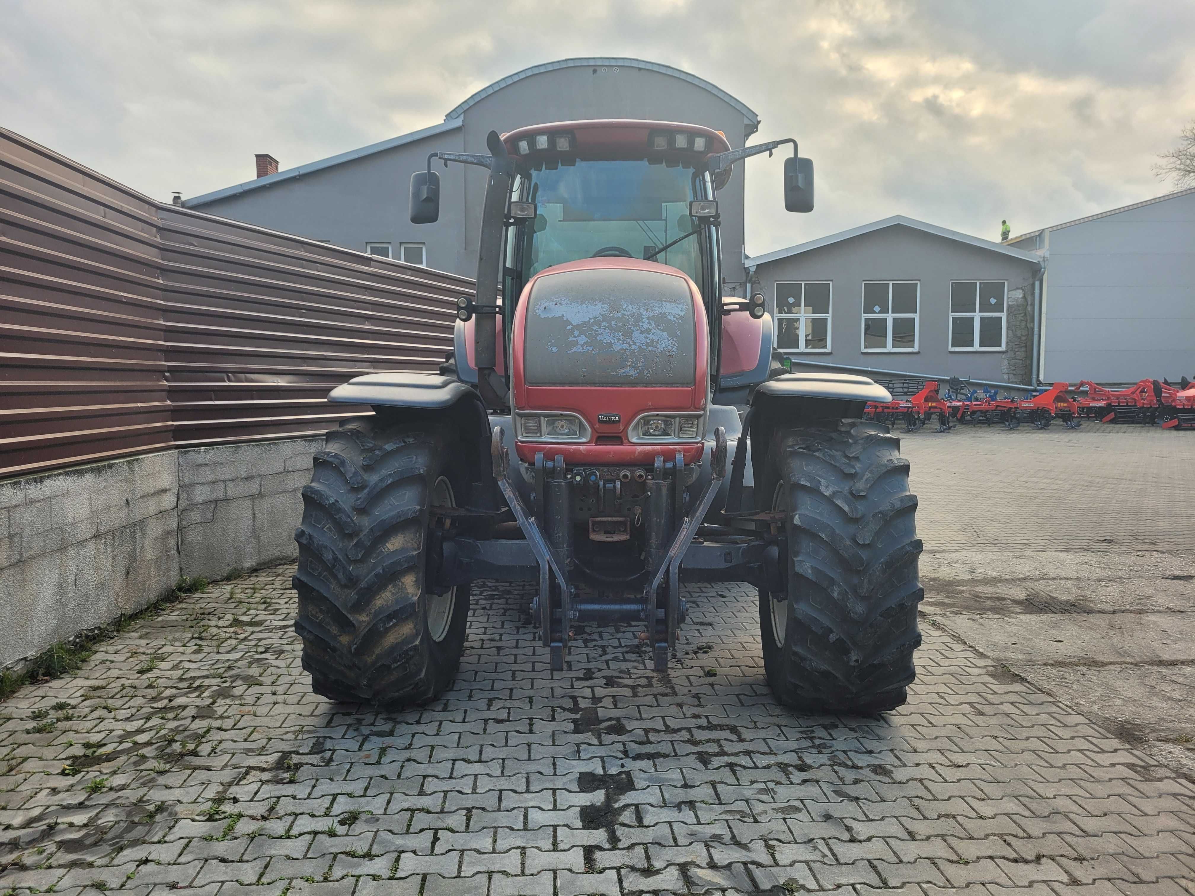 Ciągnik rolniczy Valtra S280