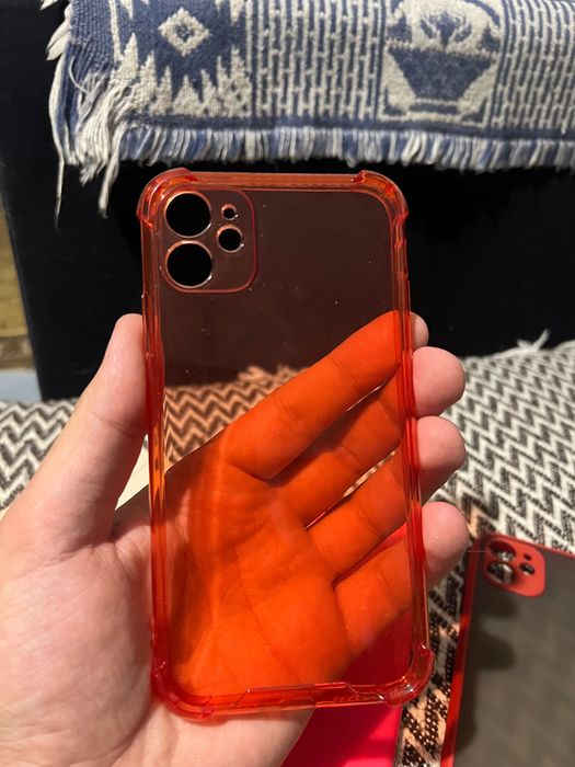 Чехлы на айфон 11