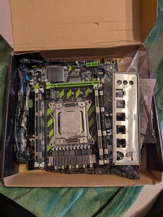 Мощний ігровий комплект x79 + xeon 1650 + ram 32gb