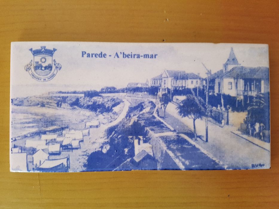 Três Azulejos + Medalha Comemorativa da Vila de Parede