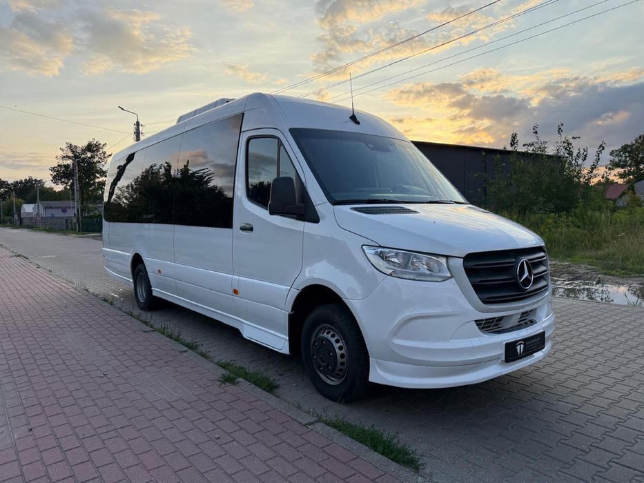 Przewozy pracownicze , przewóz osob wycieczki wynajem autobusow