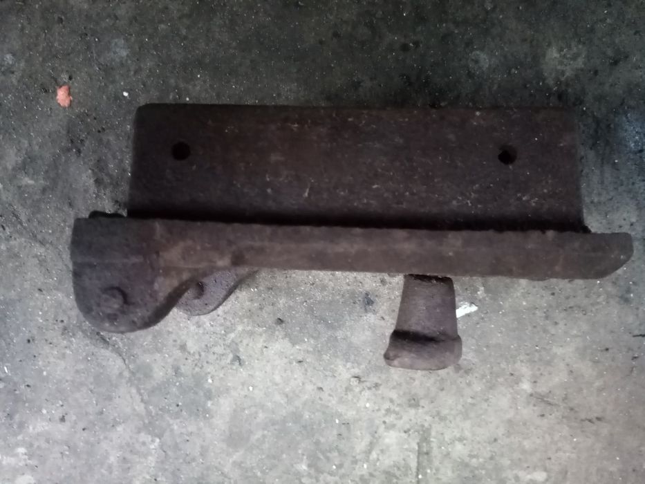 Дверцы чугунные ссср 130 мм на 75 мм маленькие