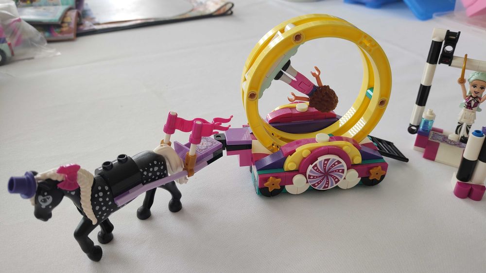 Klocki LEGO Friends 41686 Magiczna akrobatyka, 6+