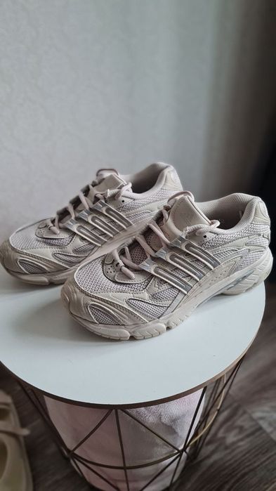 Кросівки Adidas Temper Run 2.0, б/у в гарному стані