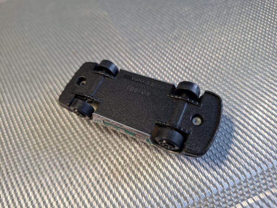 Model samochodu skala 1:64