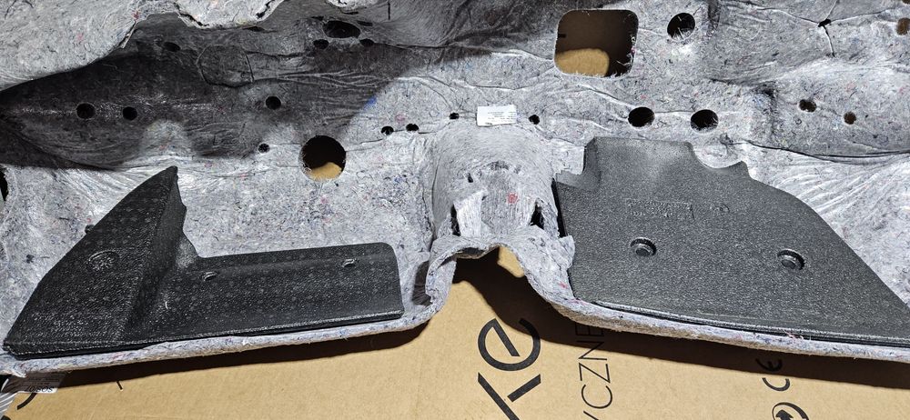Wygłuszenie ściany grodziwej ford c-max grand 2 mk2 10- nowe OE