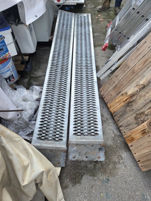 Rampas de carga em ferro