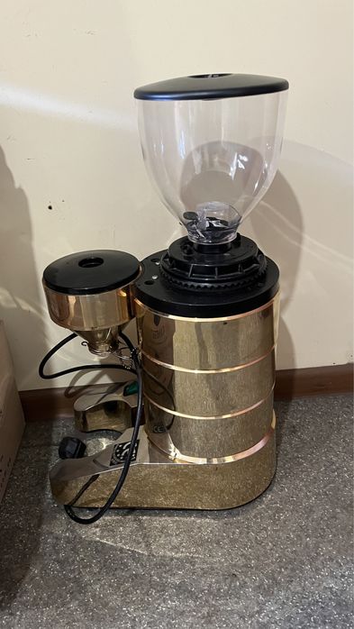 Кофемолка кавомолка Cunil Италия