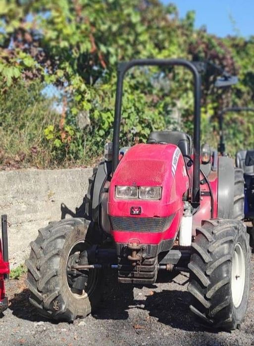 Tractor Massey Ferguson 2415