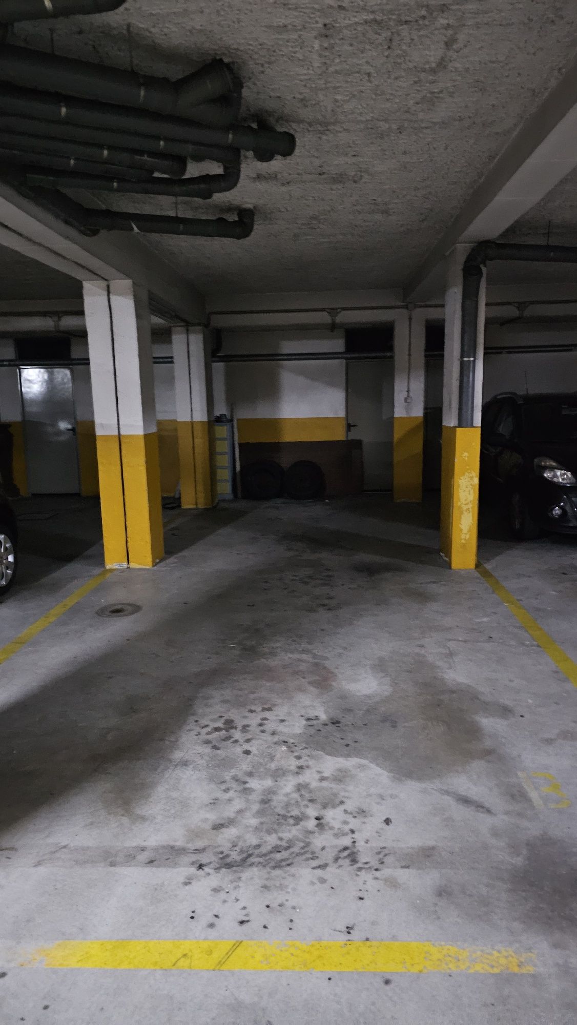Dois lugares de garagem