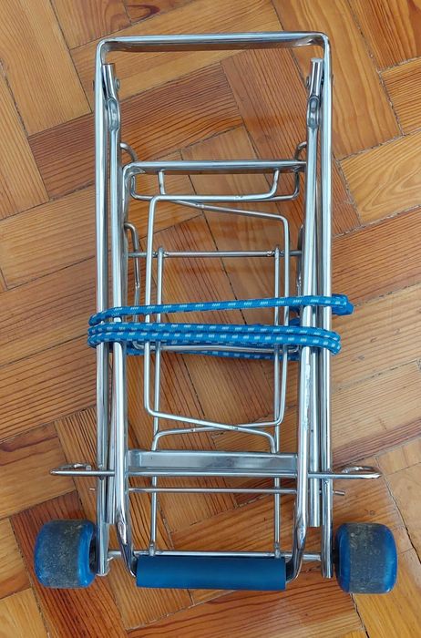 Suporte de rodas desdobrável, para transporte de volumes, malas etc
