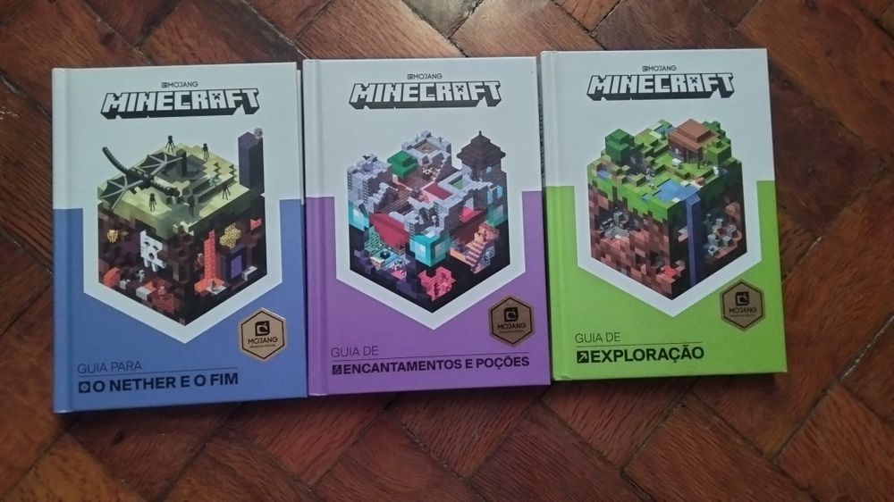 3 livros de capa dura de Minecraft nunca usados (RAROS)